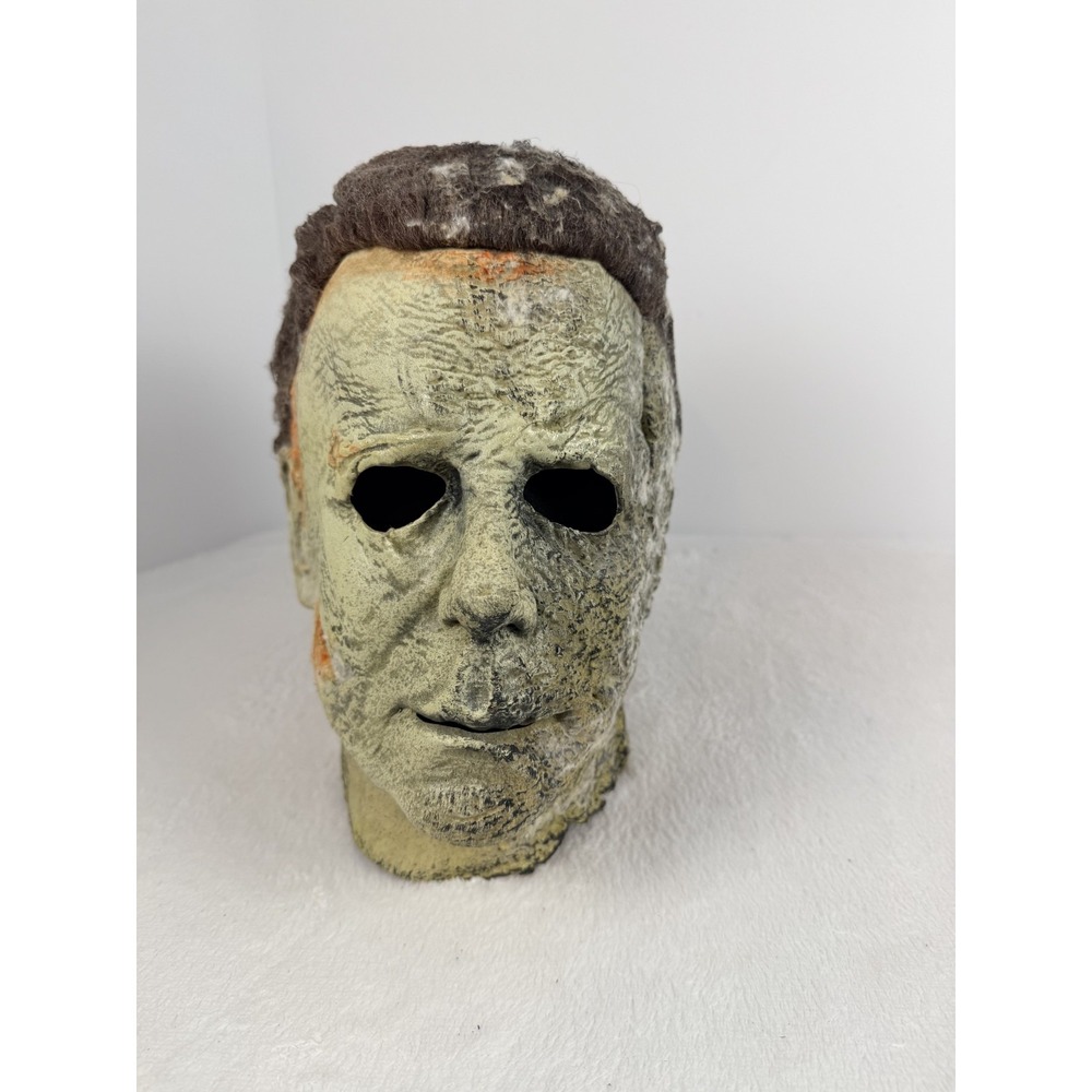 Trick or Treat Studios Halloween Ends Michael Myers Mask 2022 Horror Costume TOT